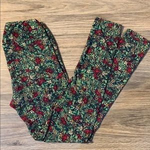 ✨{NEW} LuLaRoe ‘TipToe Thru Tulips’ 🌷Leggings✨